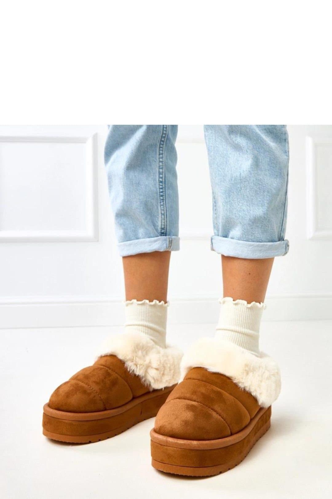 Love Lace Love Lace Women's Snow Boots in Suede with Fur Lining Platform Comfort in Brown