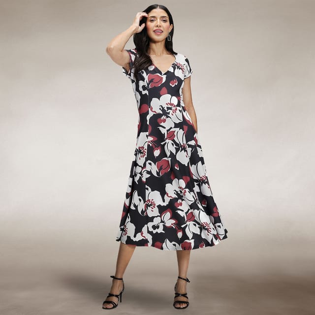 Hot Squash Hot Squash Women's A Line Midi Dress with Cap Sleeves in Black - 2