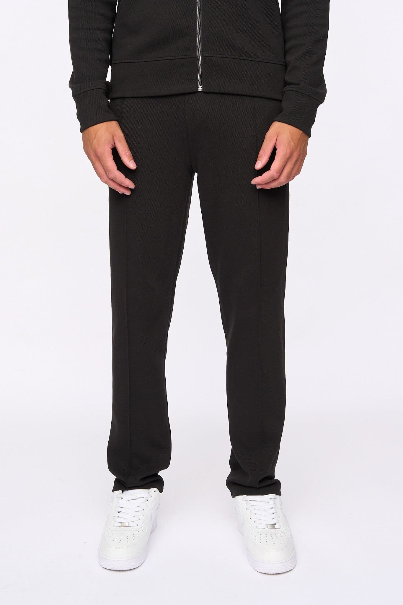 Duck&Cover Duck&Cover Tames Men's Straight-Leg Pintuck Joggers in Black