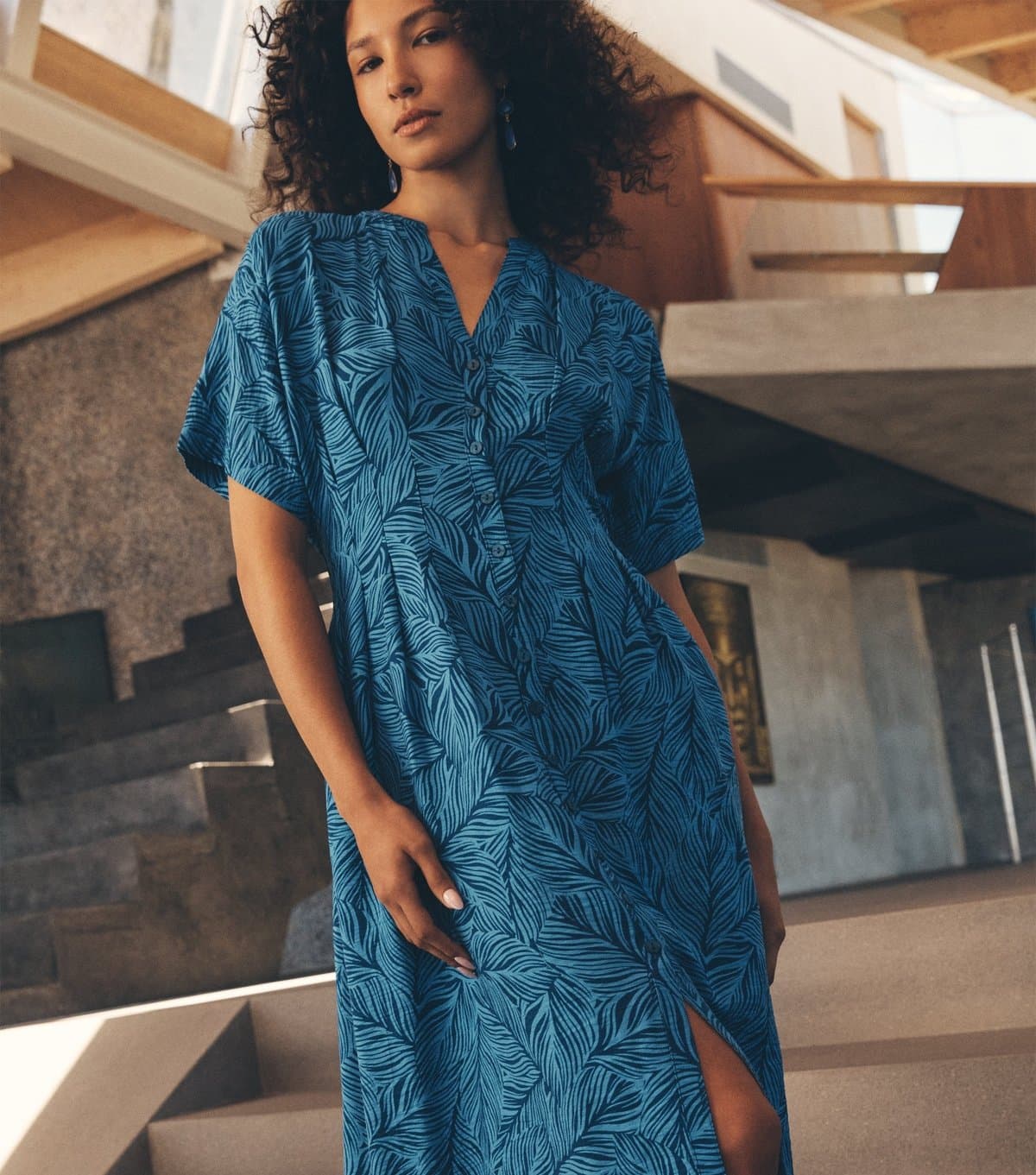 Apricot Women's Blue Leaf Print Midi Shirt Dress Apricot New Look