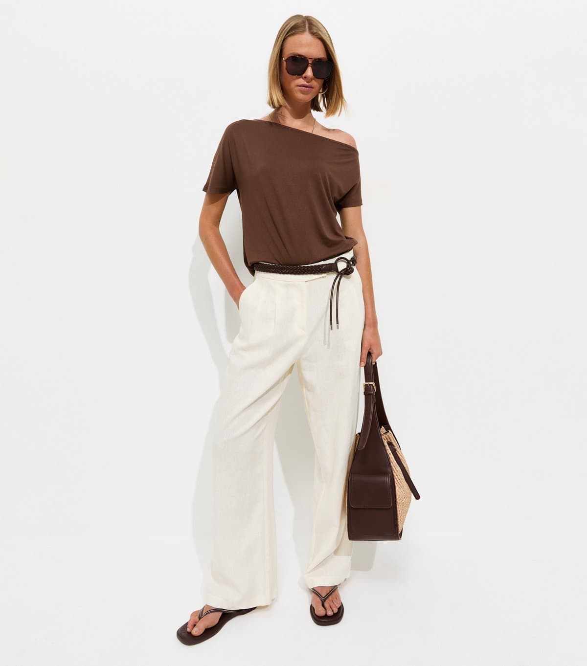 New Look Women's Dark Brown Off The Shoulder T-Shirt New Look