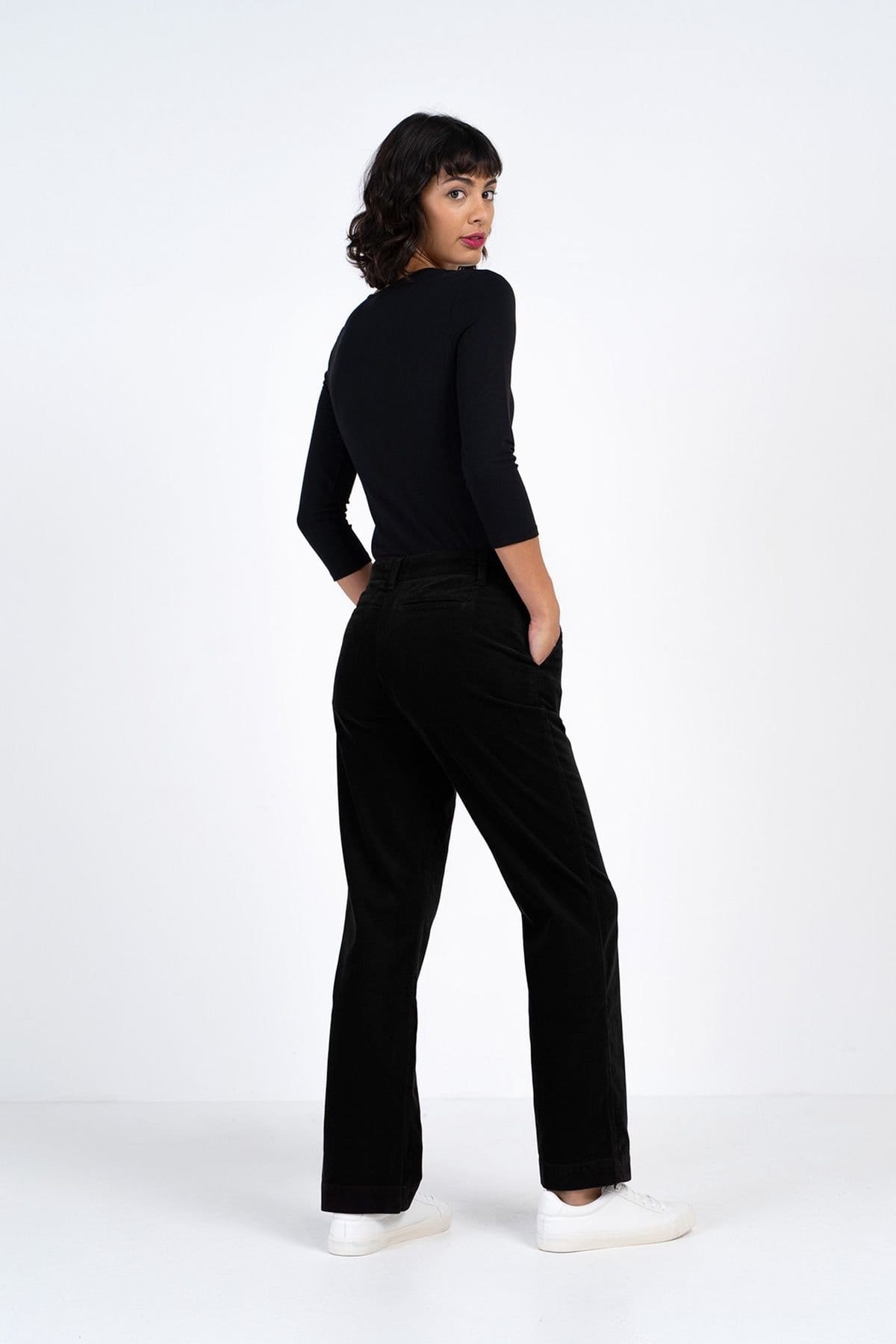 Kettlewell Kettlewell Women's Jamie Cord Straight Pants in True Black - 4