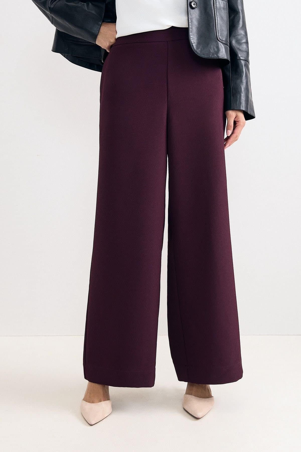 Phase Eight Phase Eight Women's Petite Skye Trouser in Wine