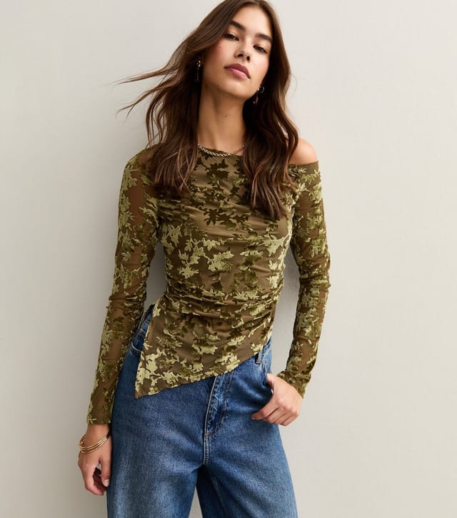 New Look Women's Green Velvet Devore Long Sleeve Top New Look - 2