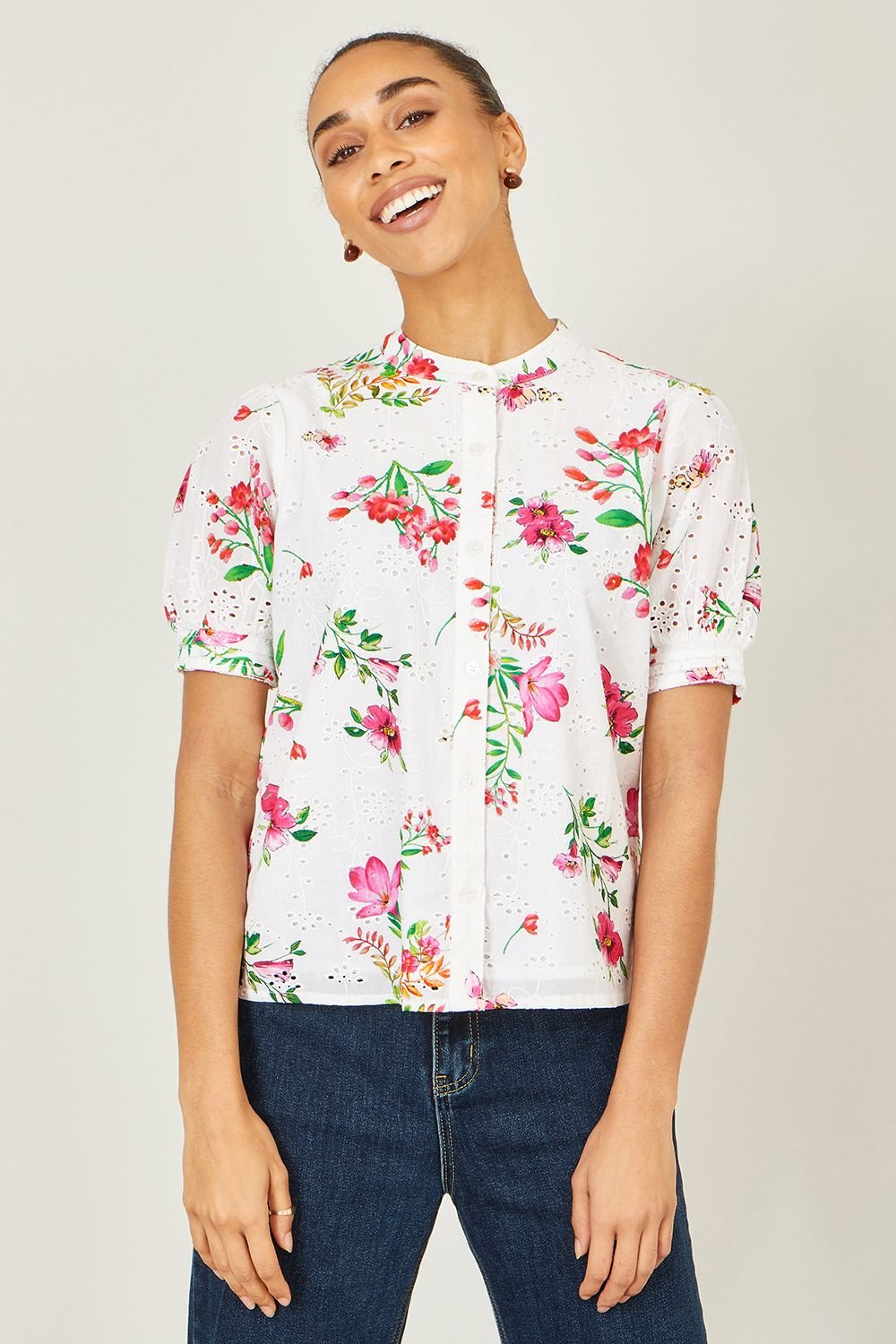 Yumi Yumi Women's White Cotton Broderie Anglaise Floral Shirt - 2