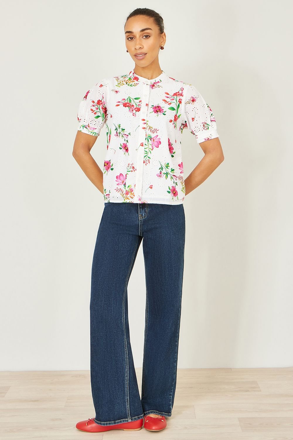 Yumi Yumi Women's White Cotton Broderie Anglaise Floral Shirt - 3