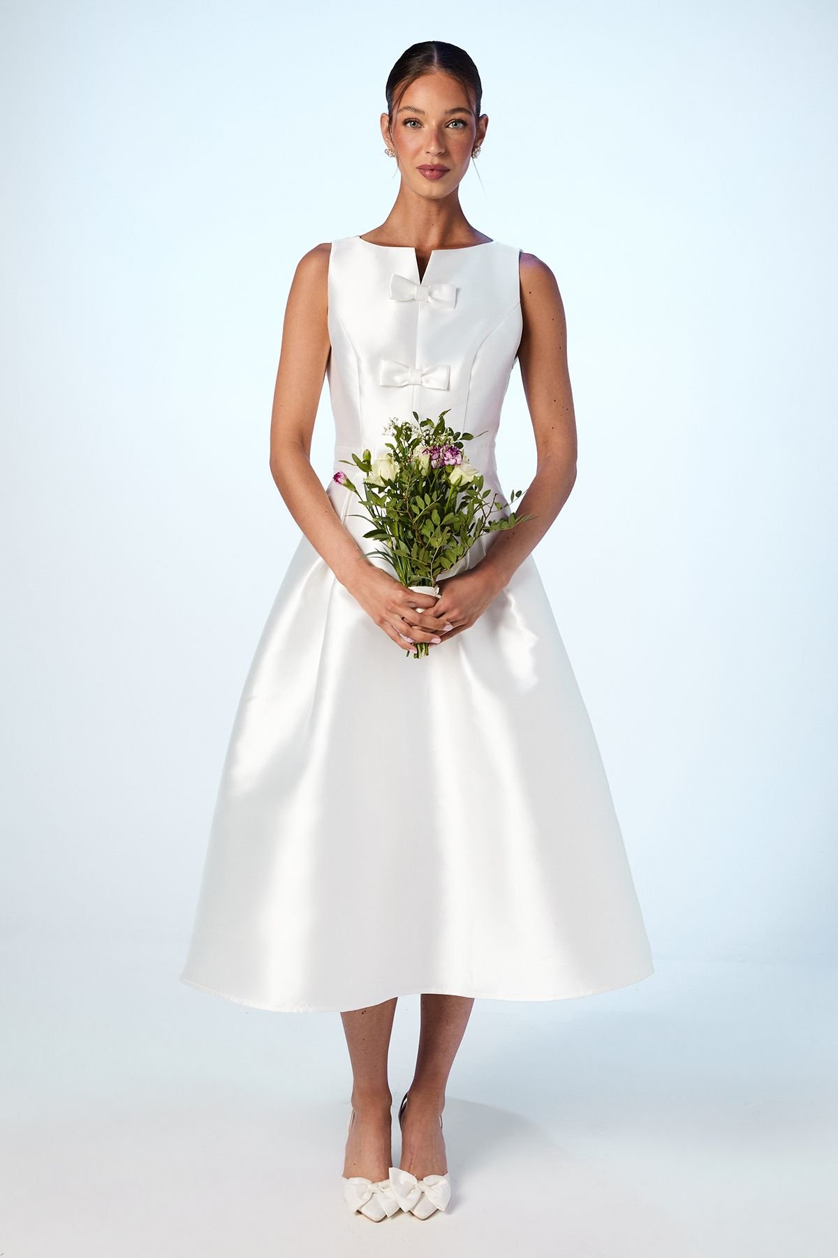 Coast Coast Women's Bow Detail Full Skirt Midi Dress in Ivory - 2