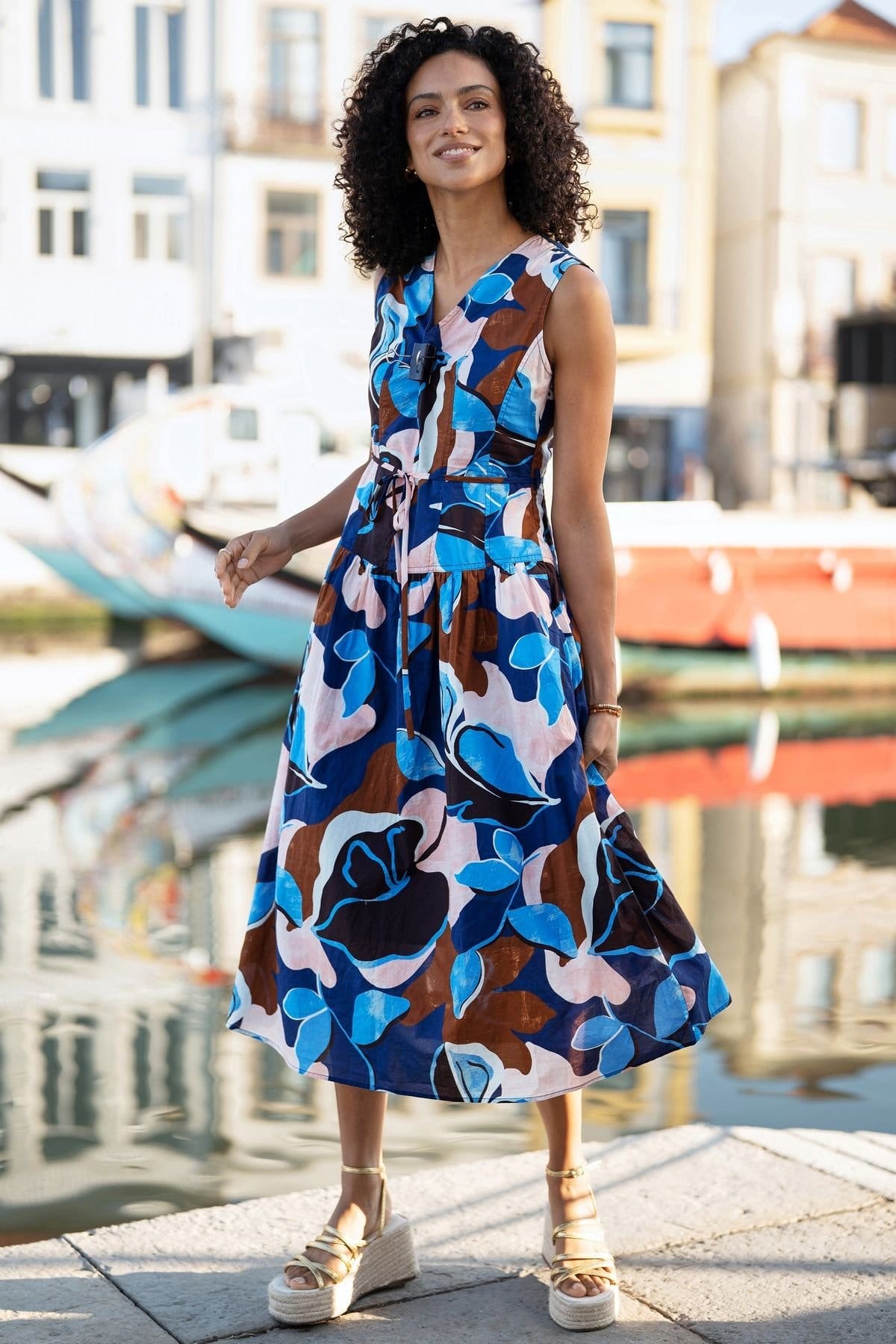 Yumi Yumi Women's Cotton Floral Abstract Dropped Waist Midi Dress in Bright Blue - 4