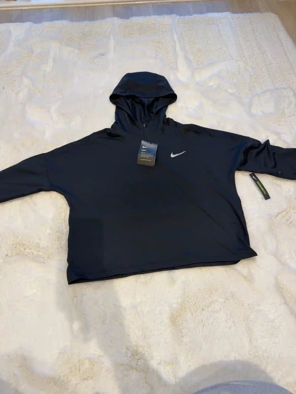 Nike Nike Dri-FIT Running Black Hooded ¾ Sleeve Zip Top Size Medium M NWT