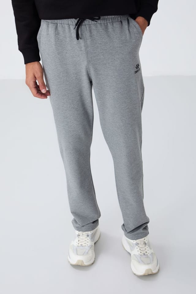 Tommy Life Tommy Life Men's Regular-Fit Cotton Blend Sweatpants in Grey - 3