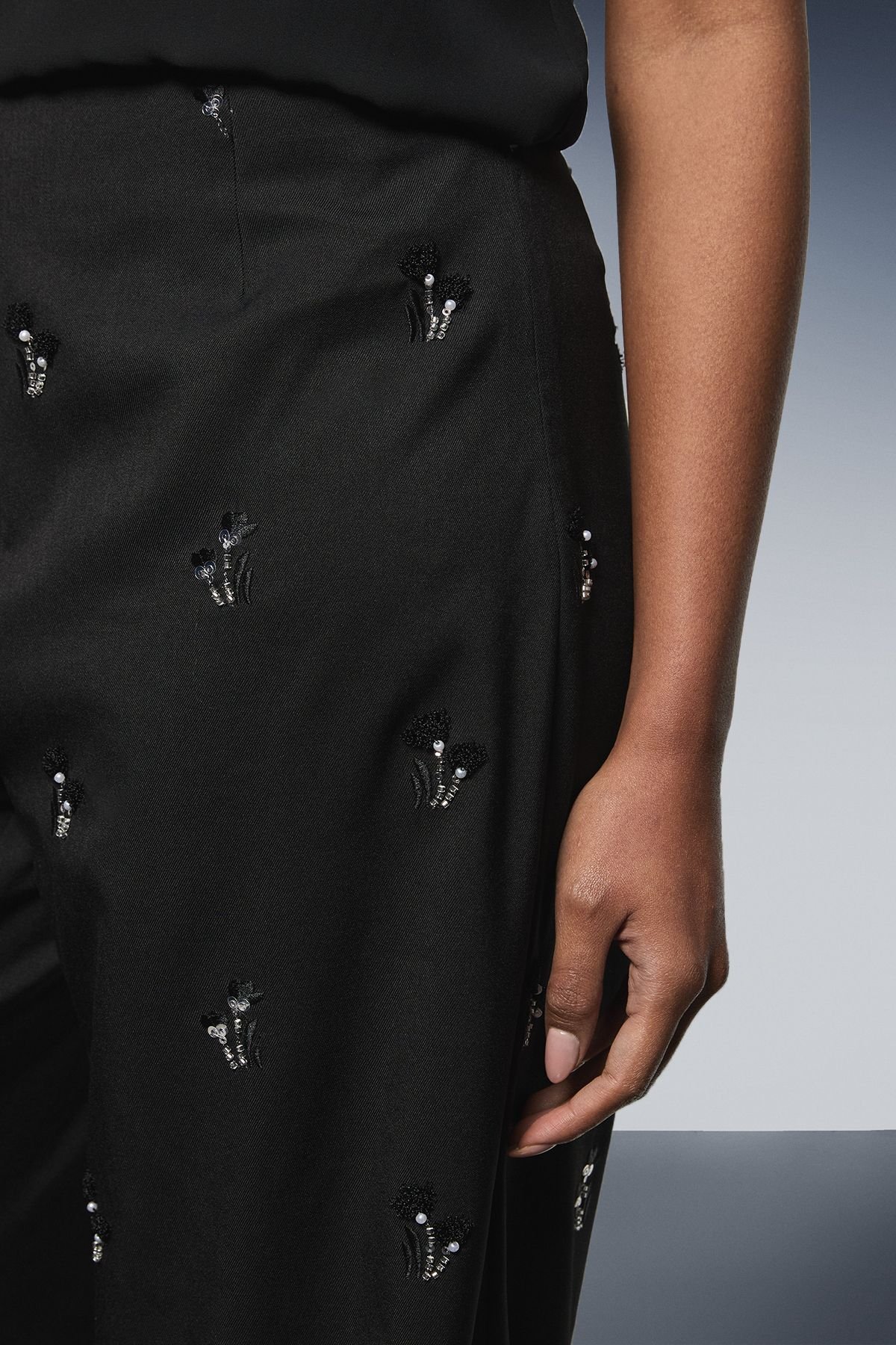 Principles Principles Women's Embroidered Embellished Trousers in Black - 4