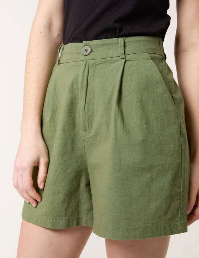 Blue Vanilla Shorts With Pleated Design - 2