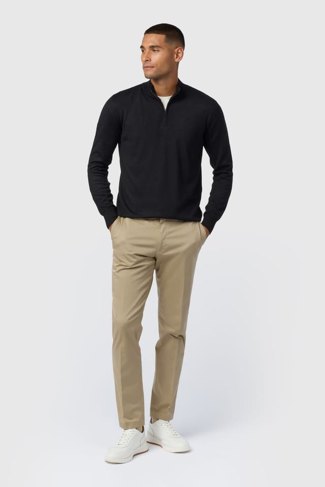 Melka Melka Men's Zip Neck Jumper in Black - 2