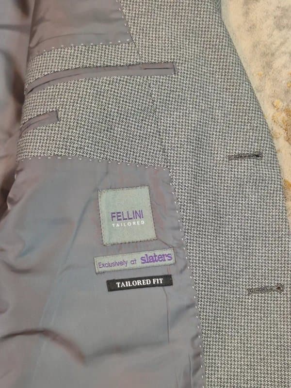 Fellini Smart 3pc suit set