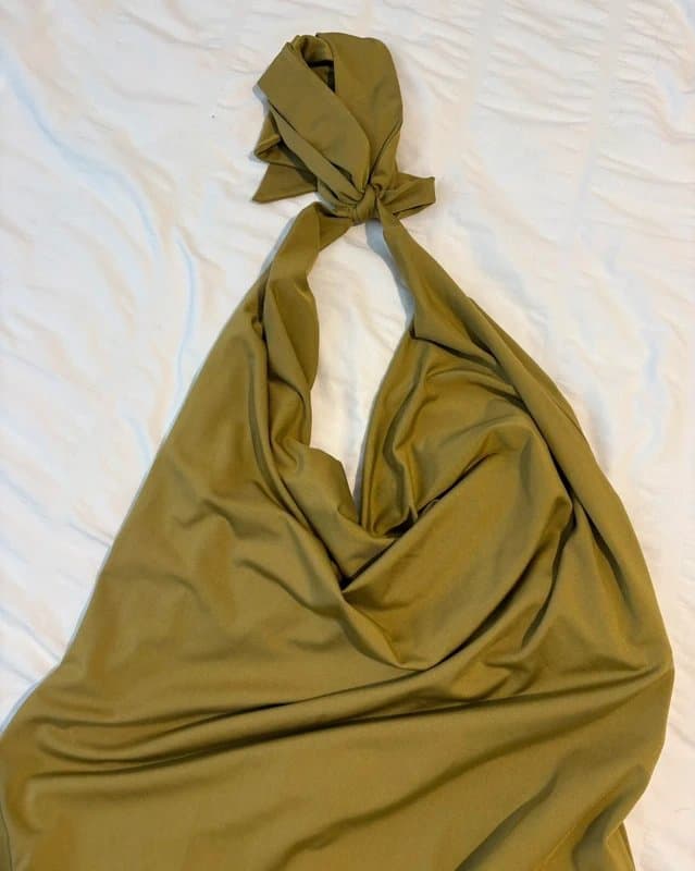 New Look New Look size 14 stunning halter neck dress size 14 tie neck and the back is gently elasticated.