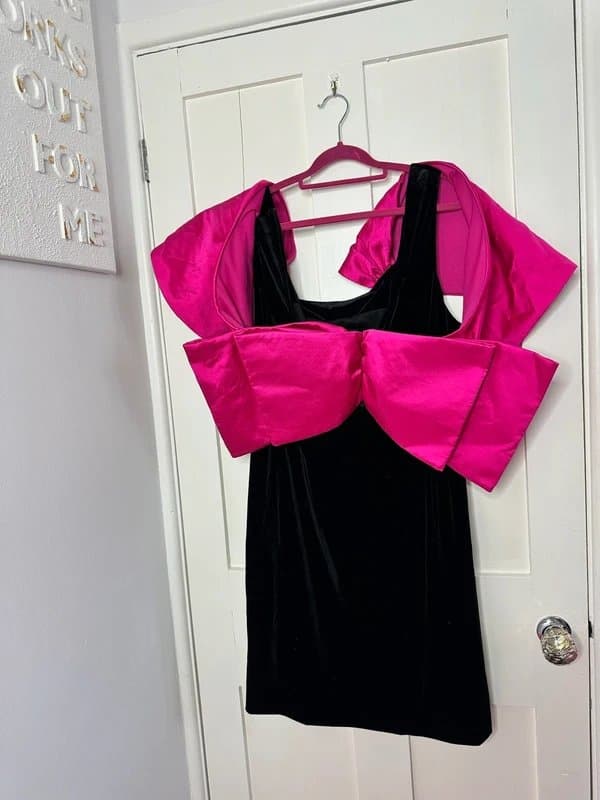 ASOS asos luxe black velvet mini dress uk20 pink bow detail statement party