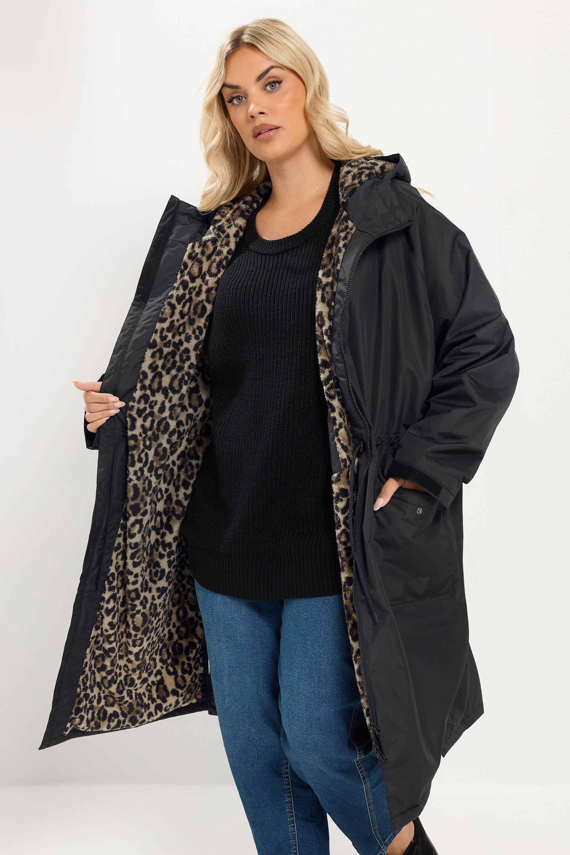 Yours Yours Women's Leopard Print Fleece Robe in Black