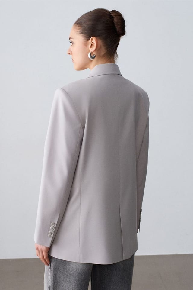 Dilvin Dilvin Women's Long Crepe Blazer Jacket in Light Grey - 2