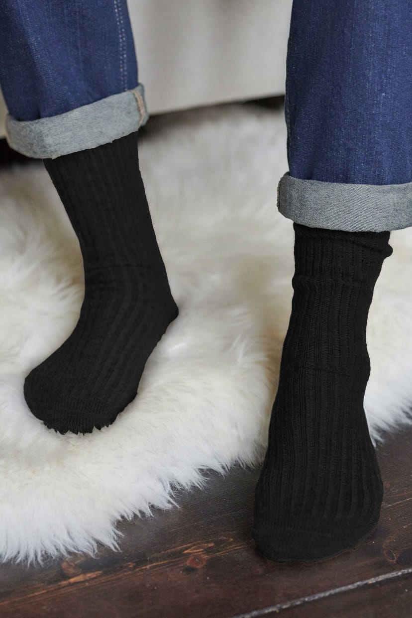 WoolOvers WoolOvers Men's Mens Cashmere Merino Bed Sock in Black - 1