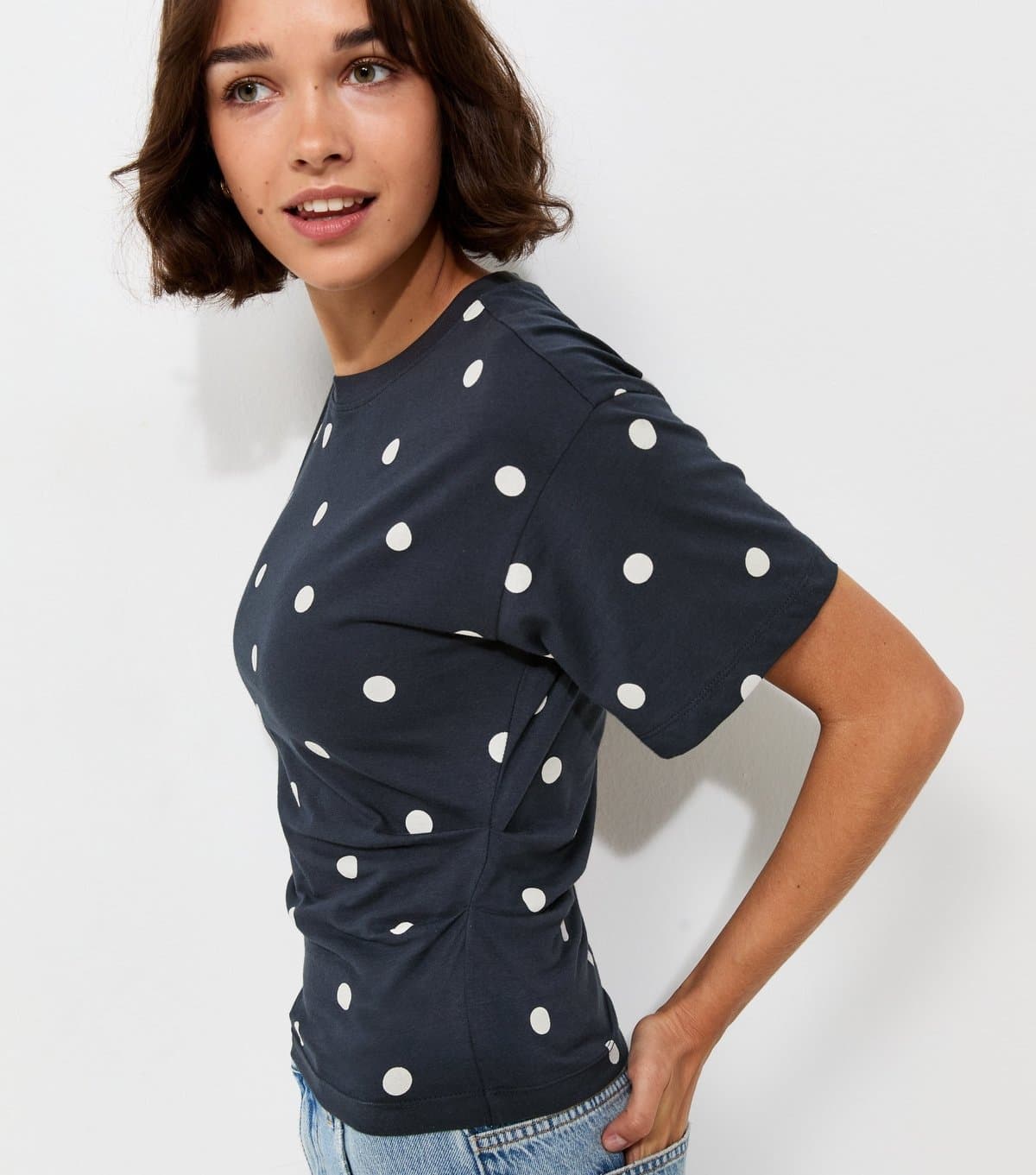 New Look Women's Blue Polka Dot Fitted Waist Crew Neck T-Shirt New Look
