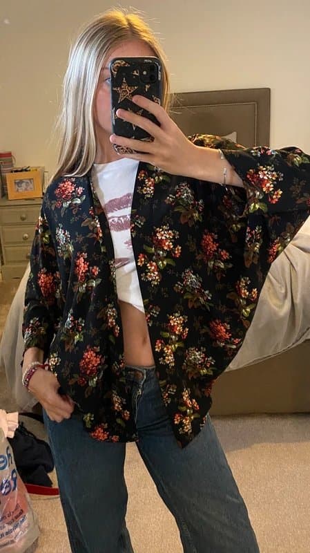 Oasis Oasis floral print floaty bay wing kimono jacket