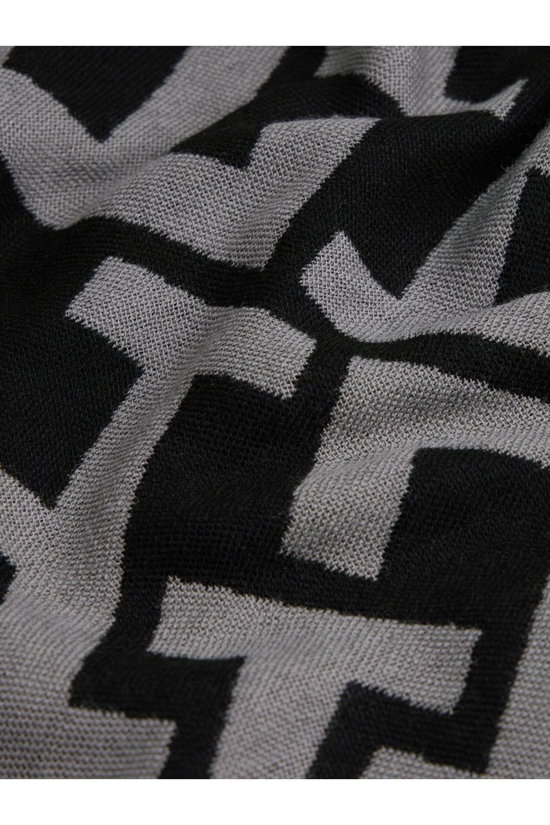 Tommy Hilfiger Tommy Hilfiger Women's TH Monogram Heavy Scarf in Grey - 3