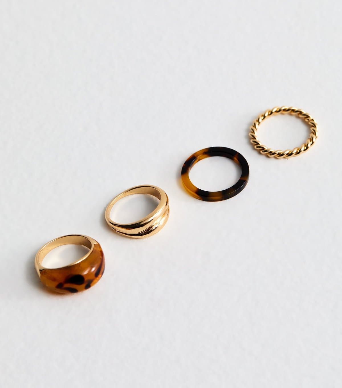 New Look Pack of 4 Gold Tone Chunky Resin Rings New Look