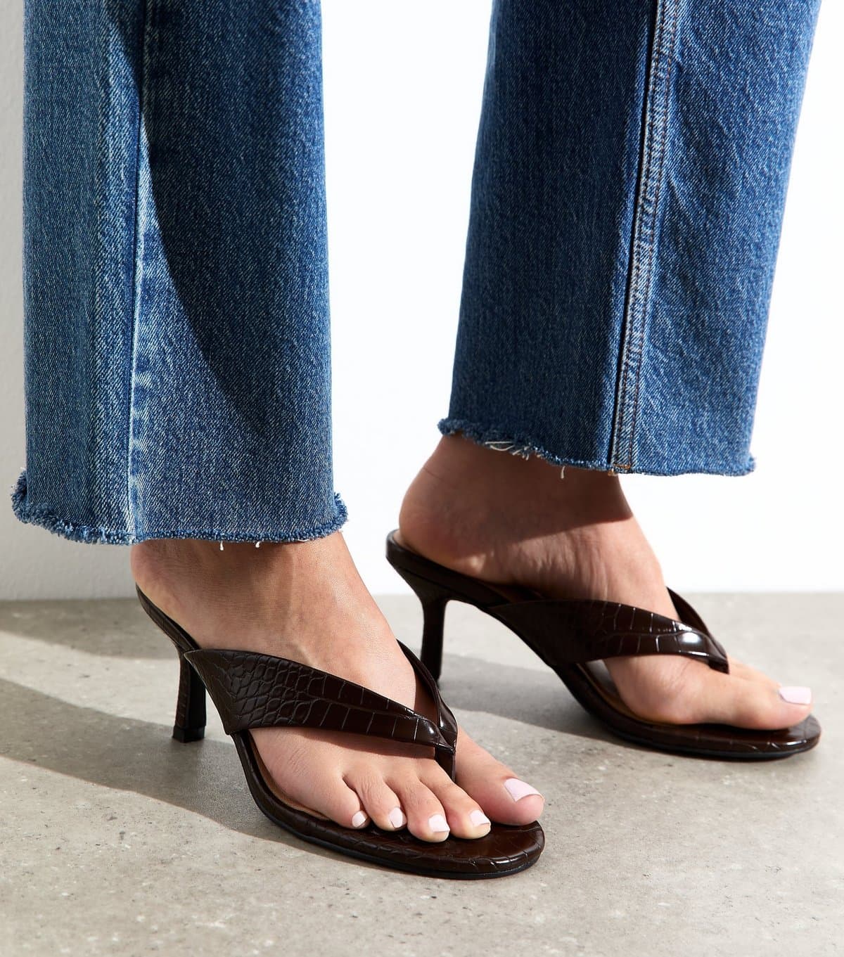 New Look Women's Dark Brown Faux Leather Toe Post Mules Vegan New Look