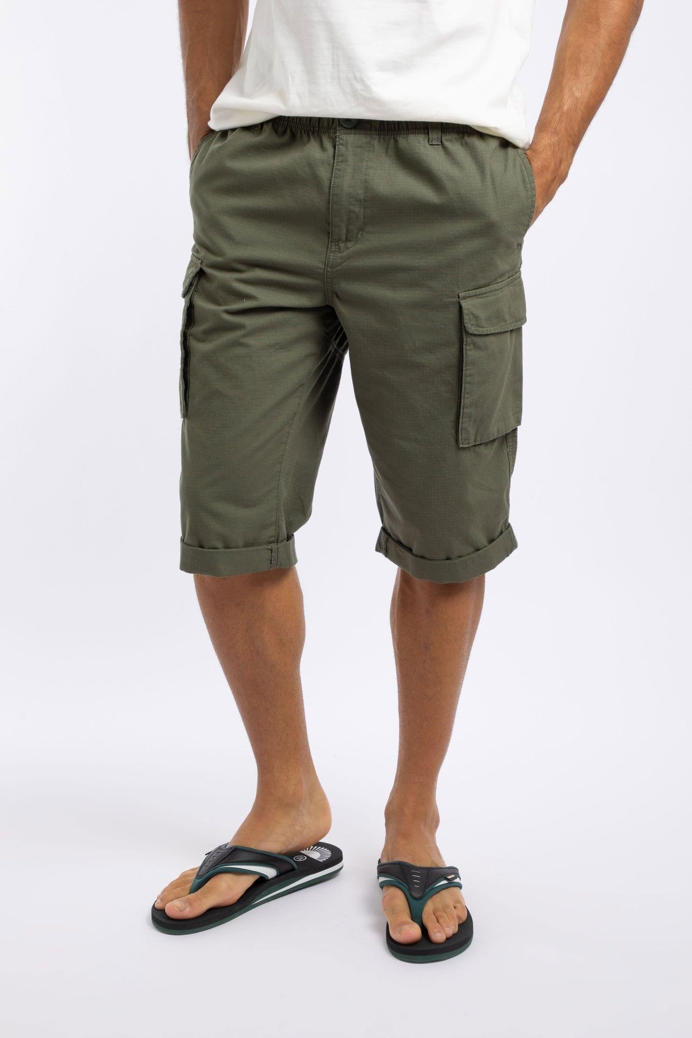 Weird Fish Weird Fish Men's Summersville 3/4 Length Ripstop Cargo Shorts in Olive - 4