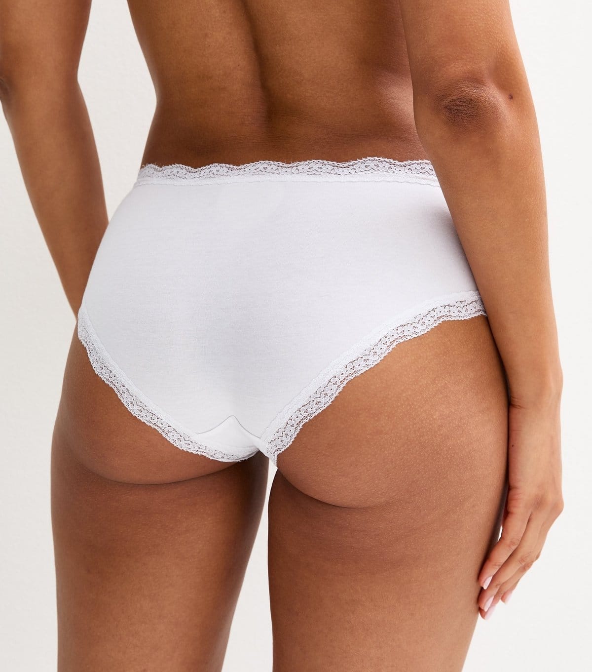 New Look Women's White Cotton Lace Trimmed Brief Shorts New Look - 4