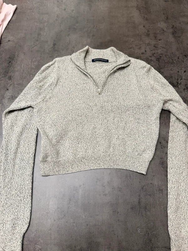 Brandy Melville Brandy Melville grey quarter zip knit jumper
