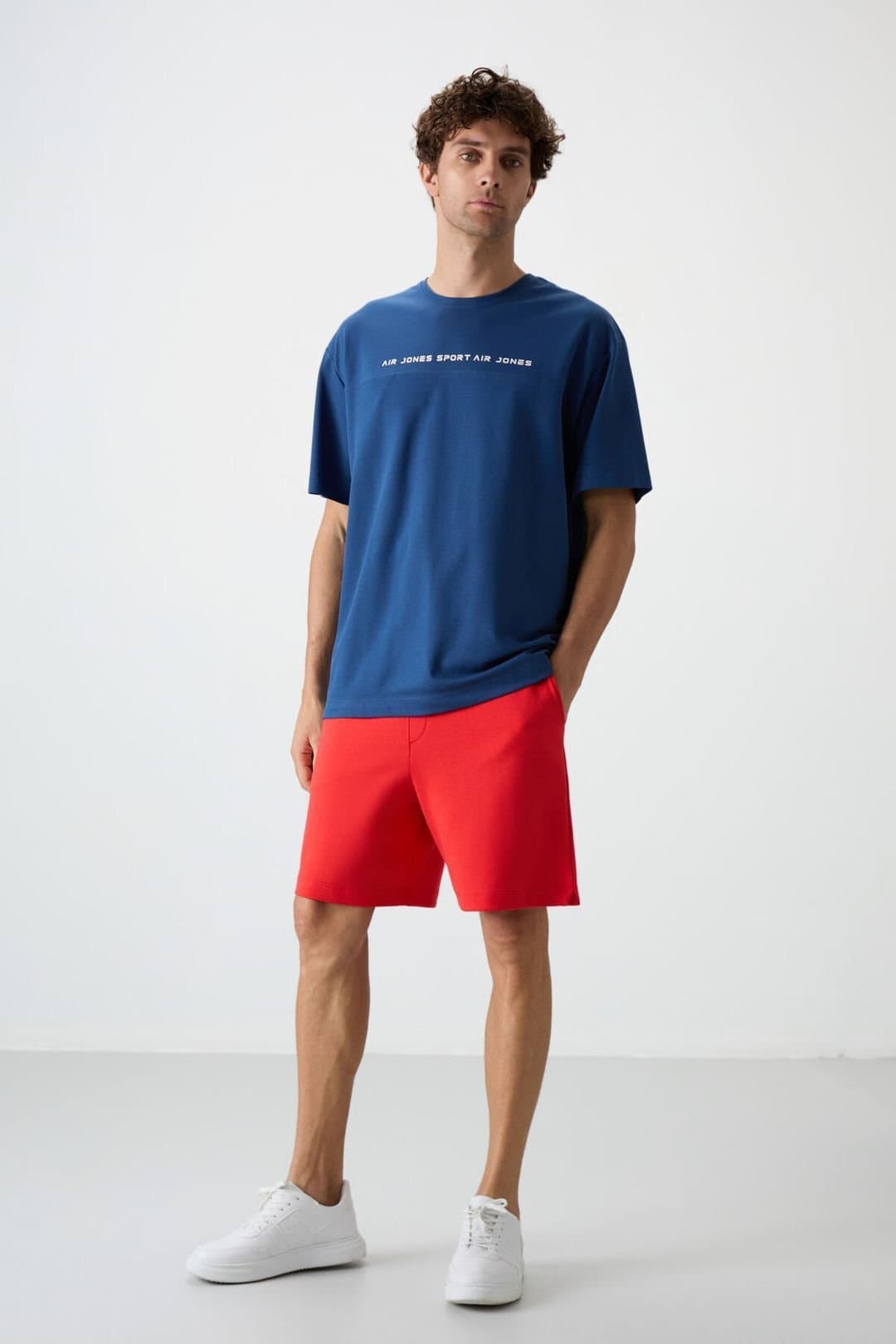 Tommy Life Tommy Life Men's Cotton-polyester Sweat Shorts in Red
