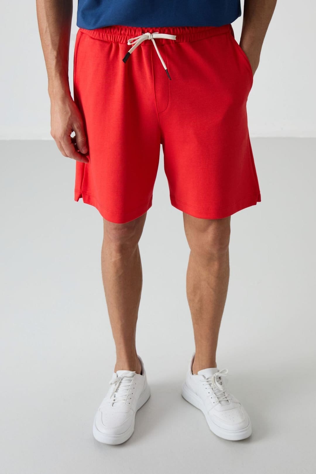 Tommy Life Tommy Life Men's Cotton-polyester Sweat Shorts in Red - 4