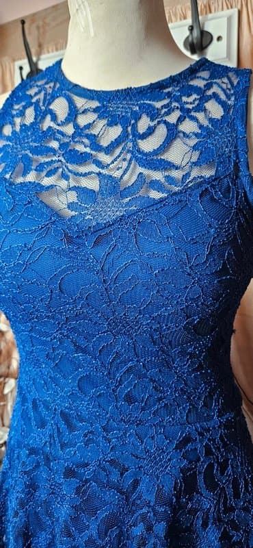 Quiz Quiz blue lace asymmetric dress size 8