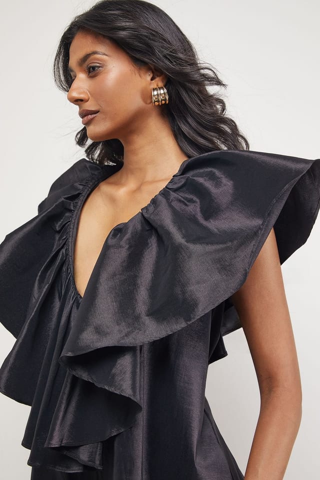 Warehouse Warehouse Women's Taffeta Frill V Neck Smock Mini Dress in Black - 2