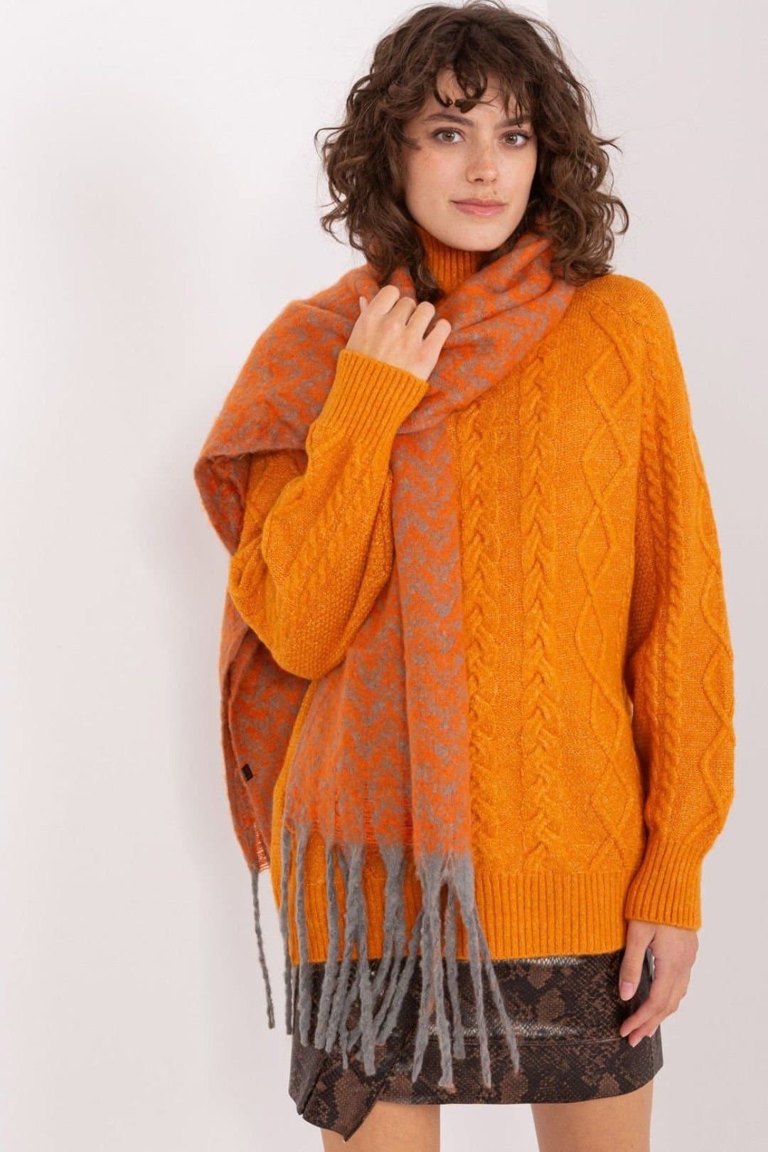 Love Lace Love Lace Women's Autumn Winter Geometric Pattern Polyester Long Scarf with Fringe in Orange