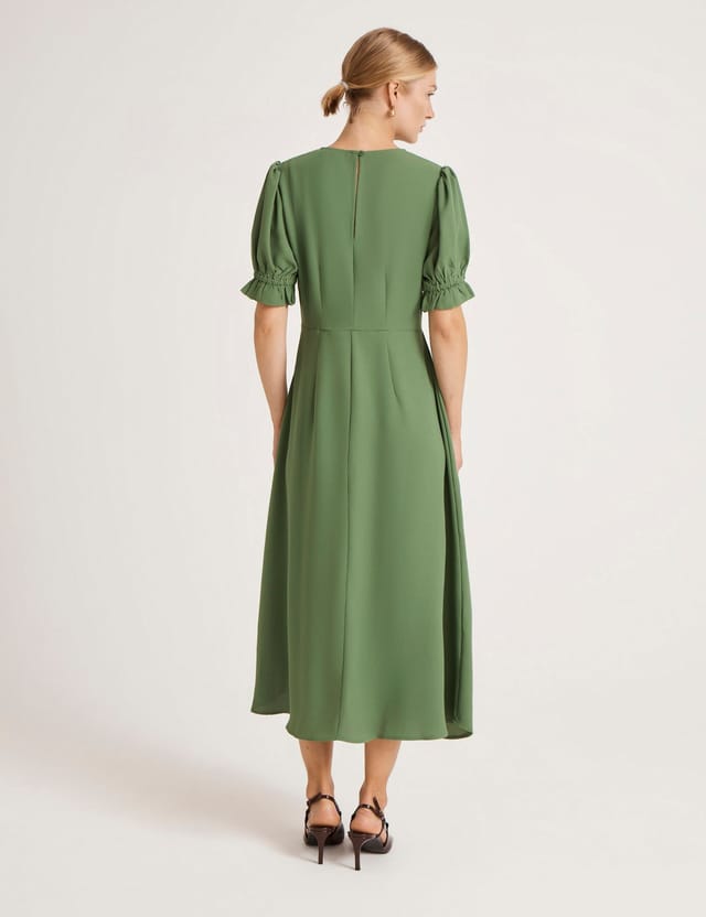 Finery London Finery London Women's Mela Chiffon Midi Tea Dress in Green - 2