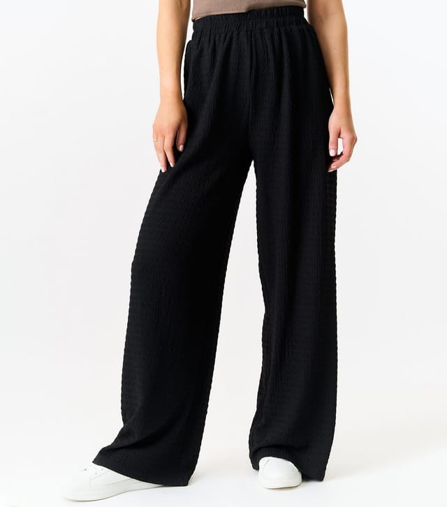 Gini London Women's Black Textured Elasticated Wide Trousers Gini London New Look - 3