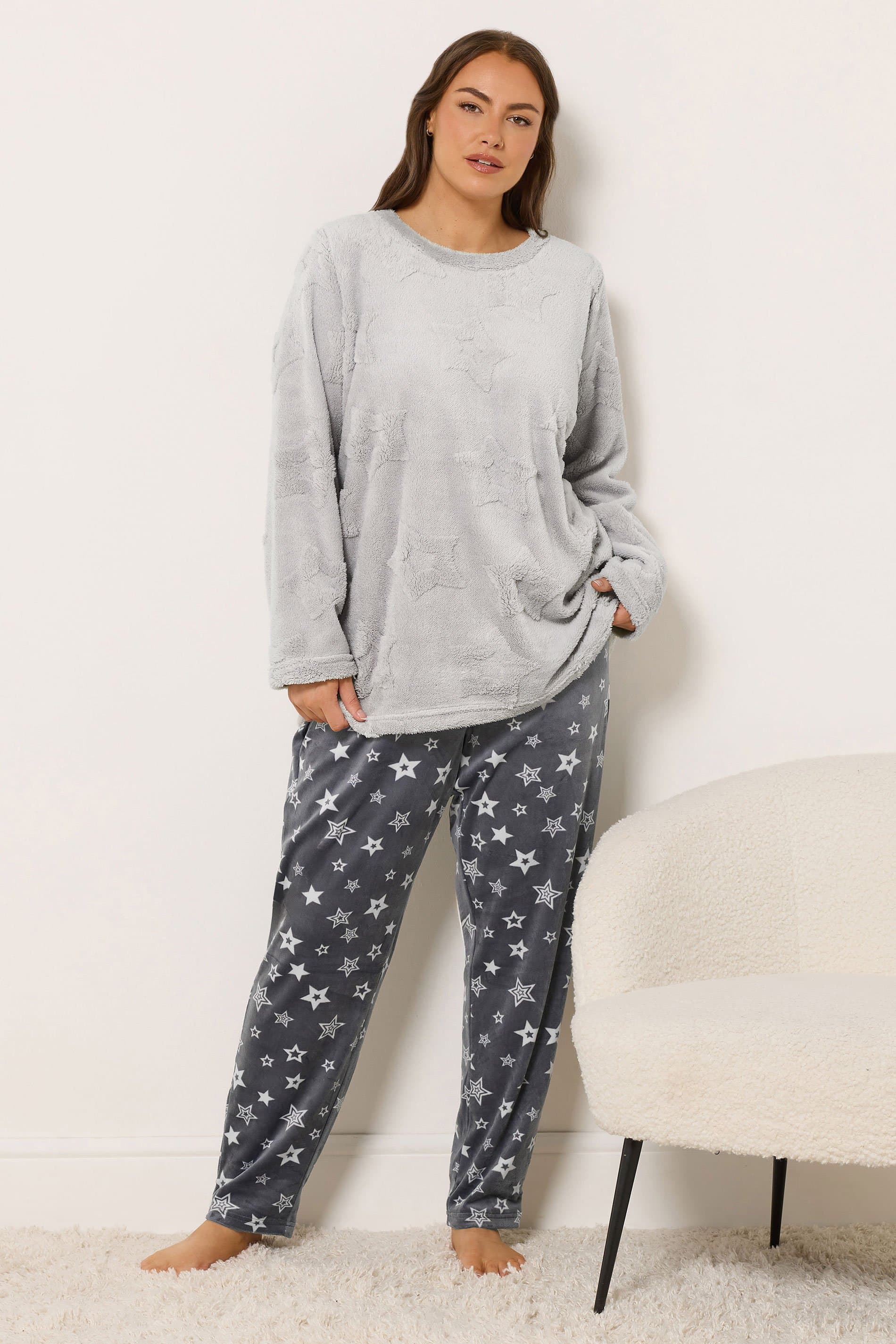 Yours Plus Size Grey Embossed Star Lounge Set