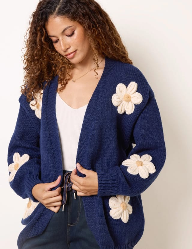 Blue Vanilla Daisy Large Flower Cardigan - 2
