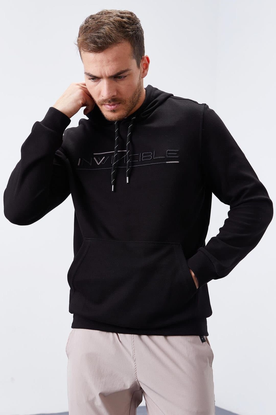 Tommy Life Tommy Life Men's Printed Hooded Sweatshirt With Pocket in Black