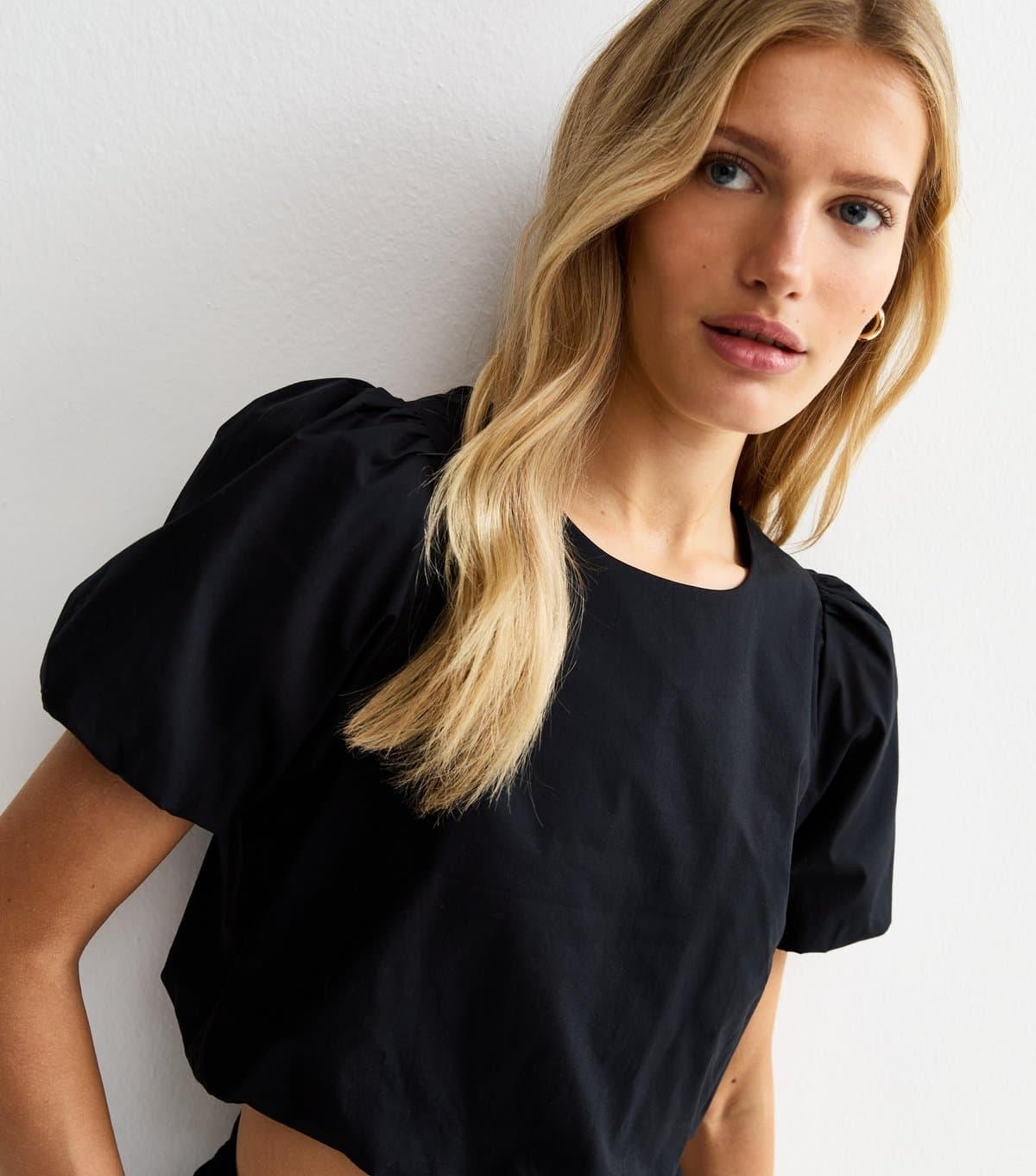 New Look New Look Black Poplin Bubble Hem Crop Top