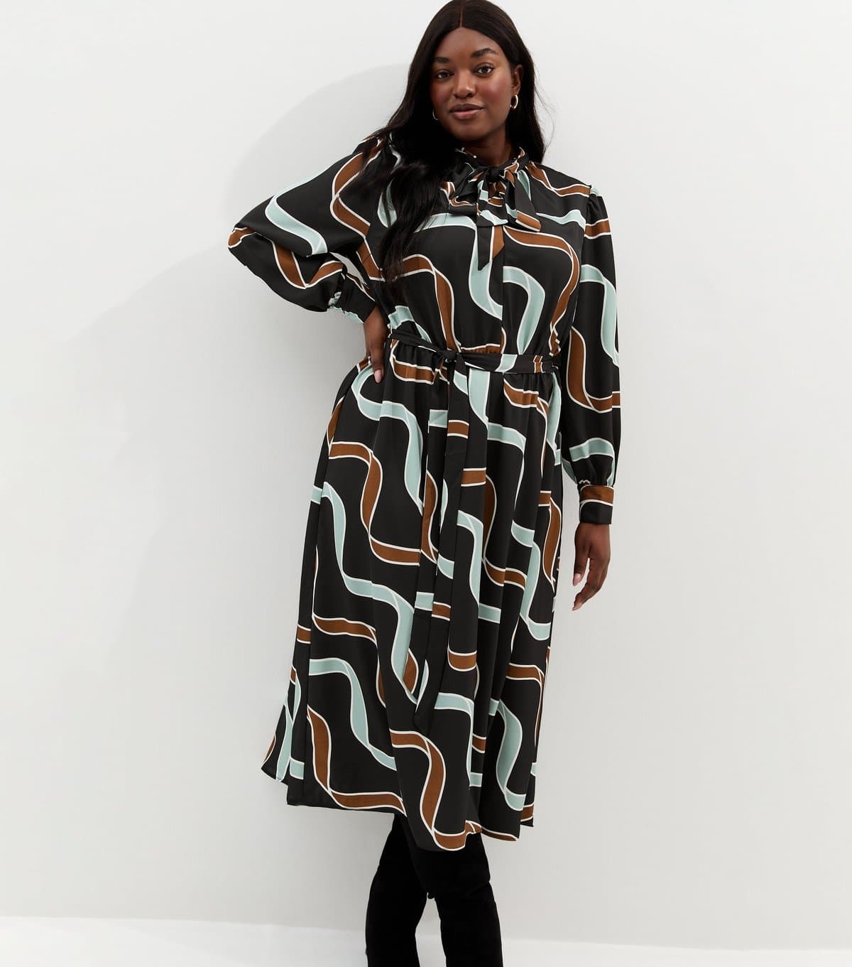 New Look Women's Plus Size Blue and Brown Ribbon Long Sleeve Pussybow Midi Dress Curves New Look