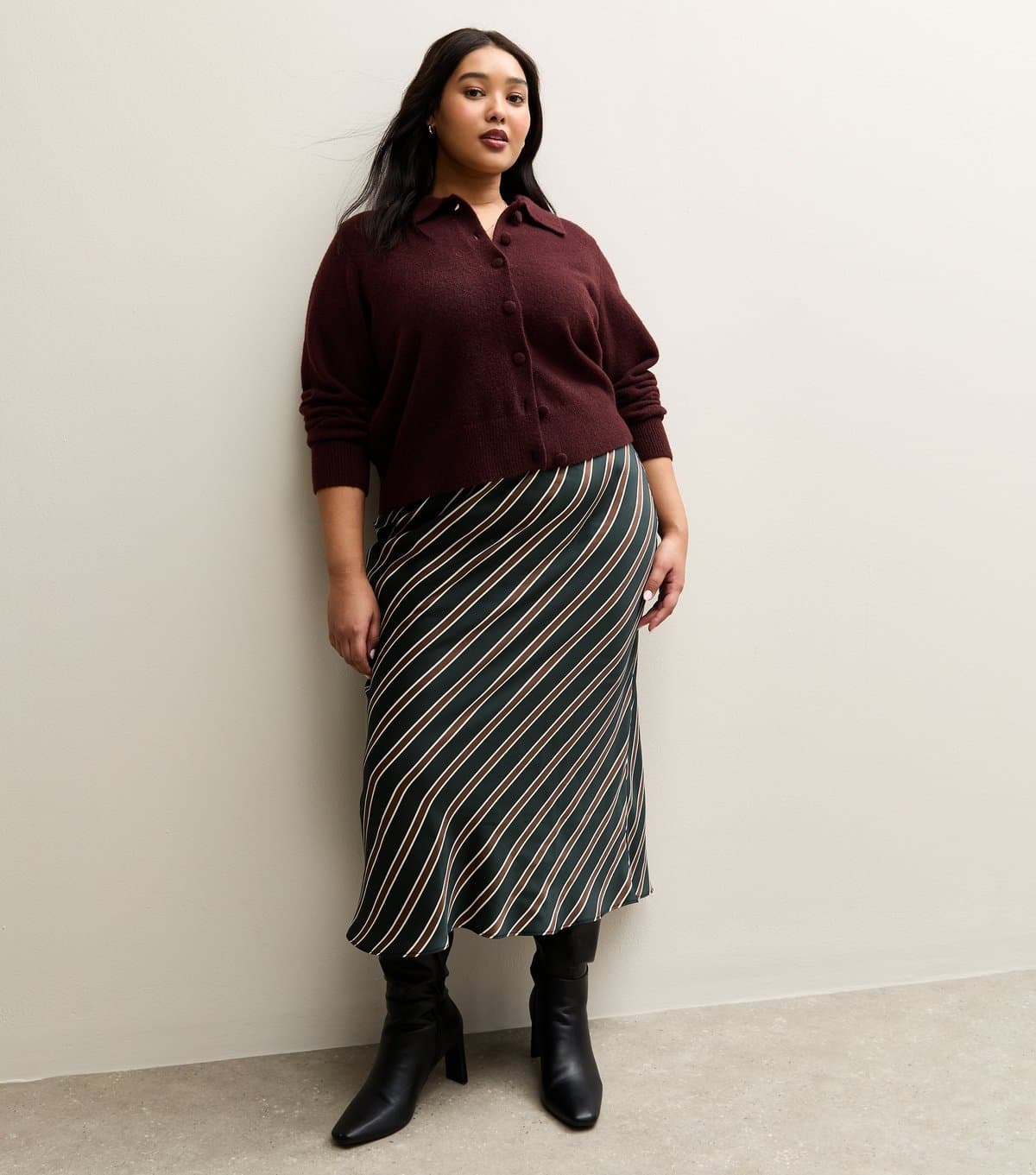 New Look Women's Plus Size Black Satin Striped Bias Cut Midi Skirt Curves New Look