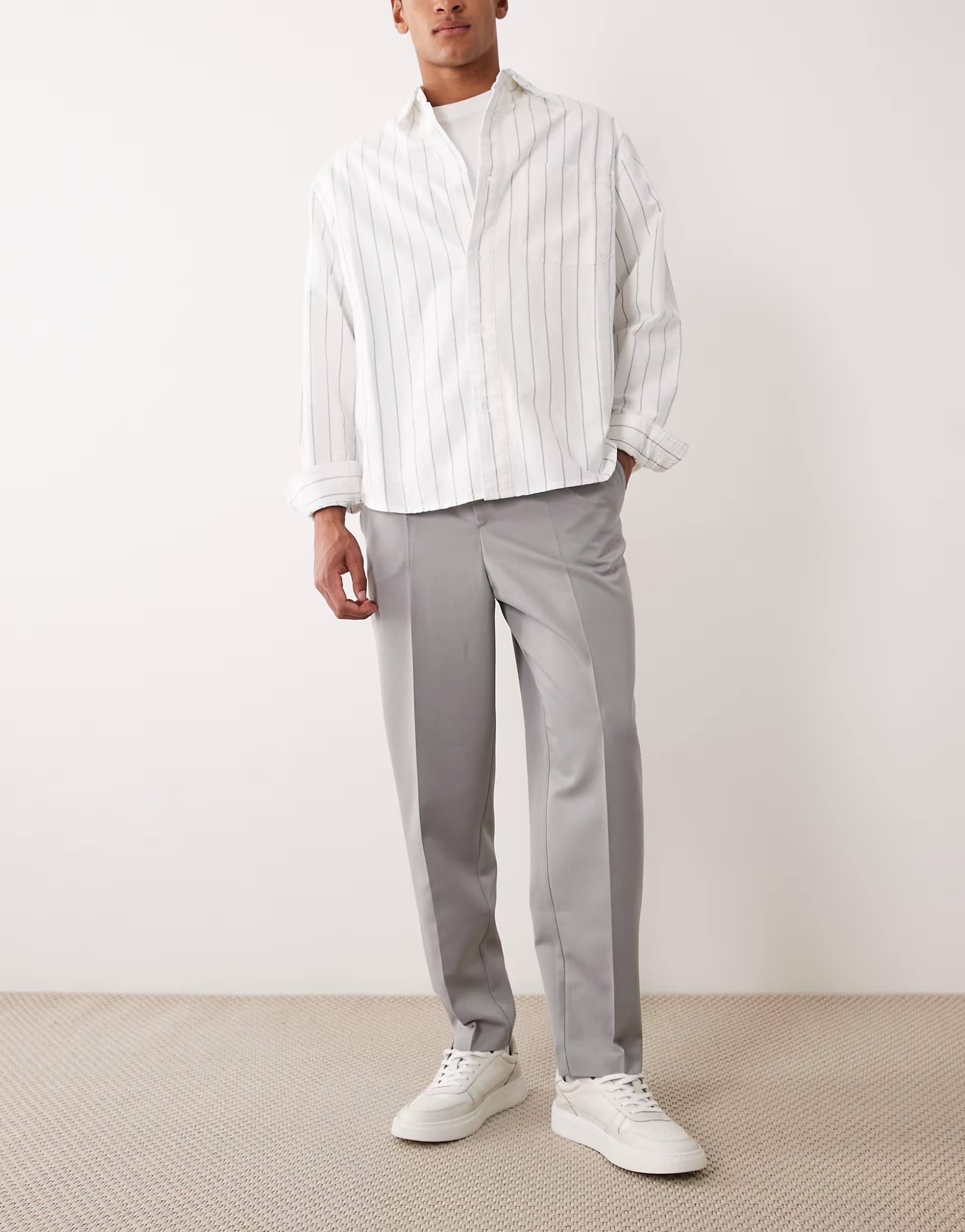 ASOS ASOS DESIGN smart pleated relaxed tapered trousers in grey