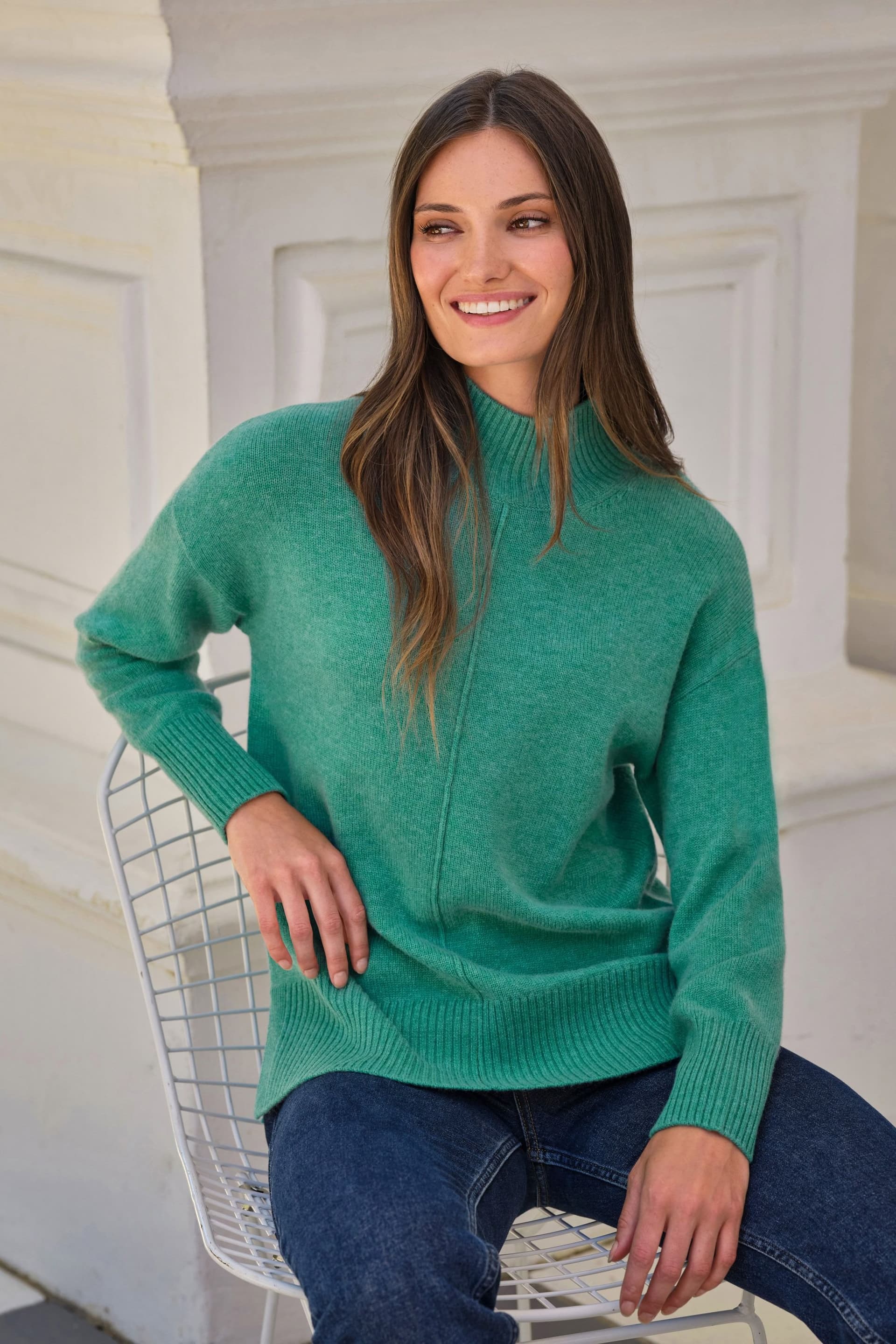 Pure Collection Pure Collection Women's Cashmere High Neck Seamed Sweater in Green