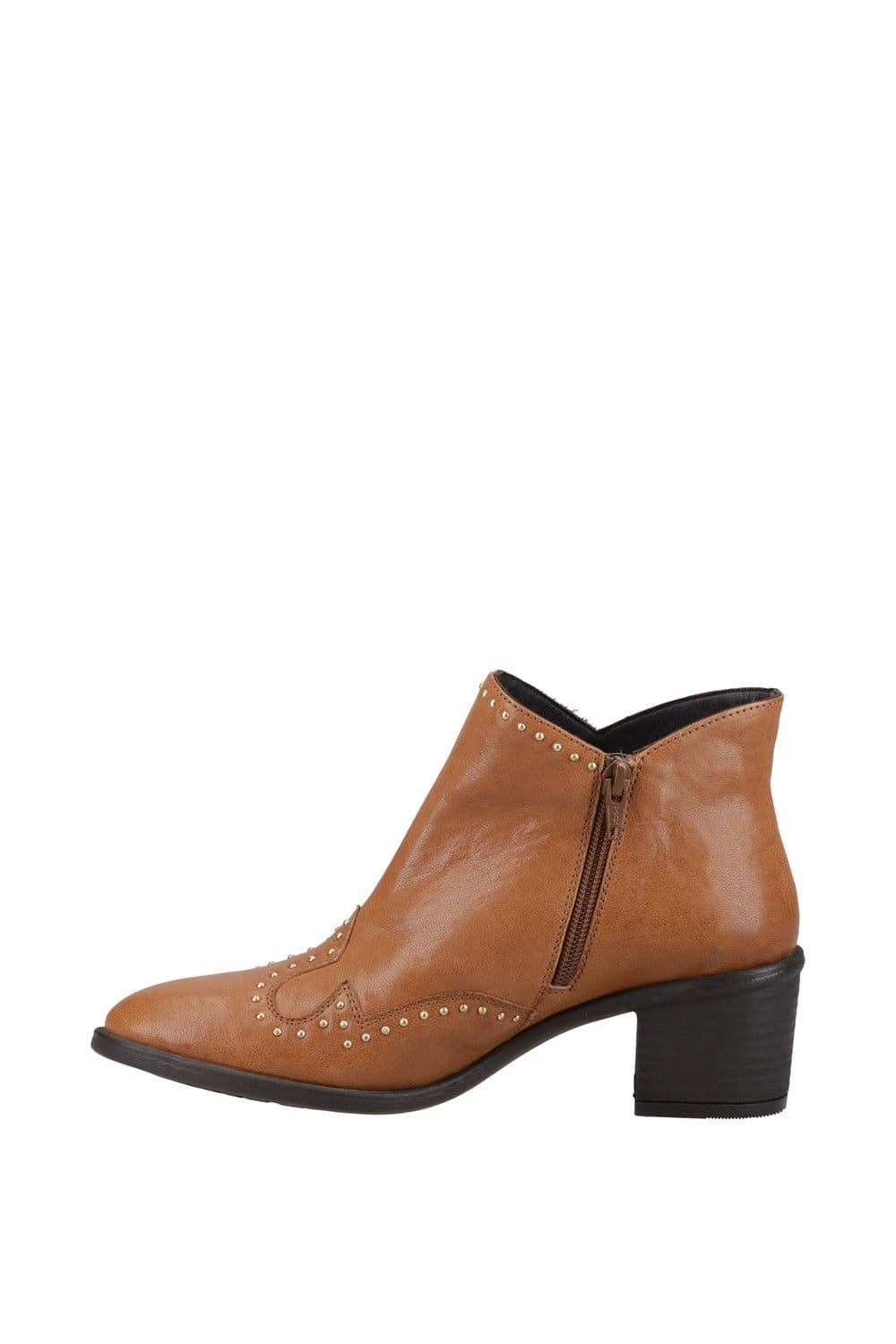 Hush Puppies Hush Puppies Women's 'Waverly' Ankle Boots in Tan - 4