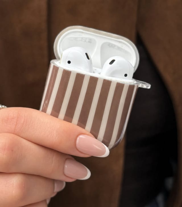 Coconut Lane Brown & Cream Striped Airpods Case Coconut Lane New Look - 2