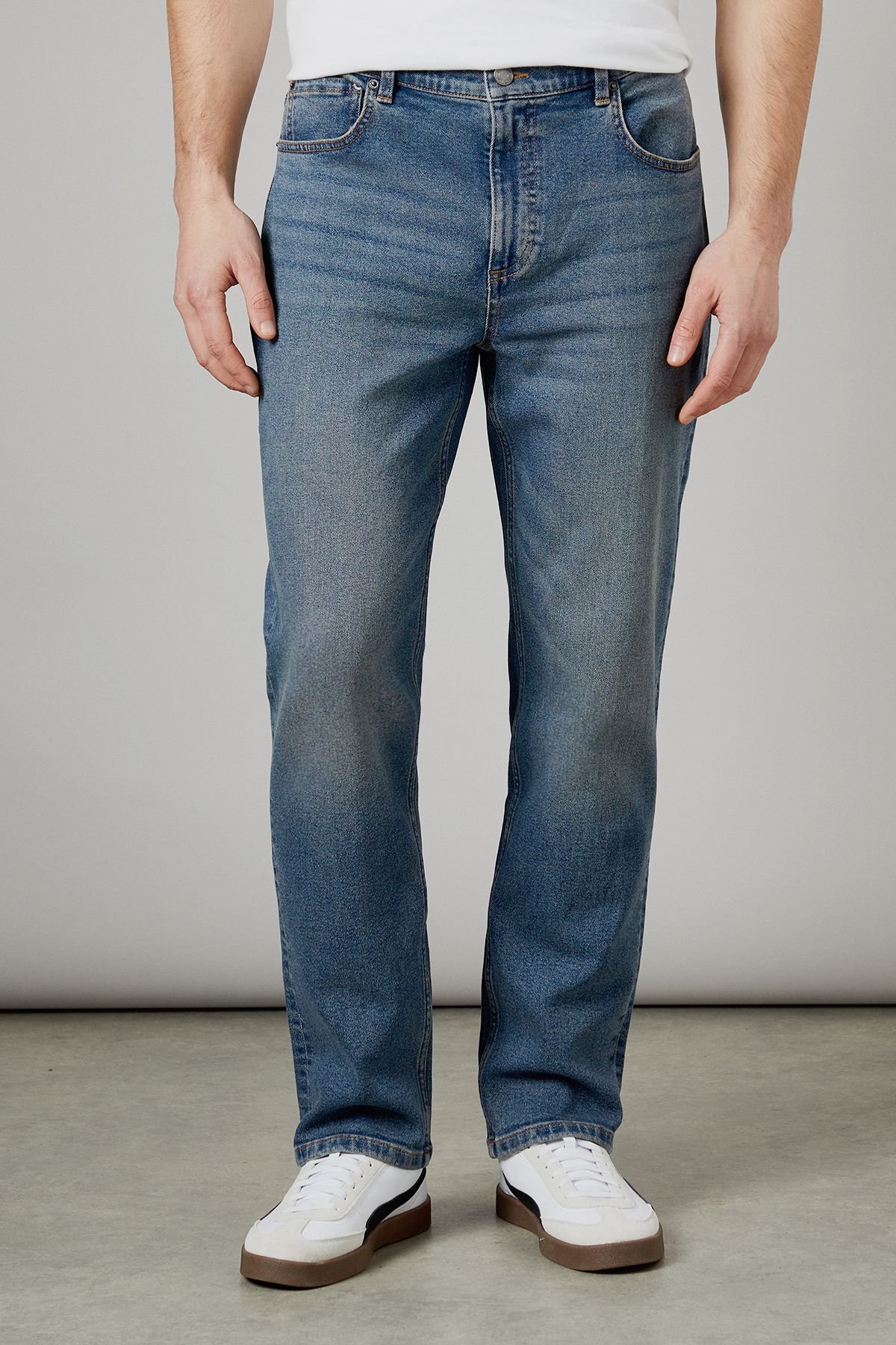 Burton Burton Men's Vintage Wash Stretch Straight Fit Jeans in Dark Blue - 2