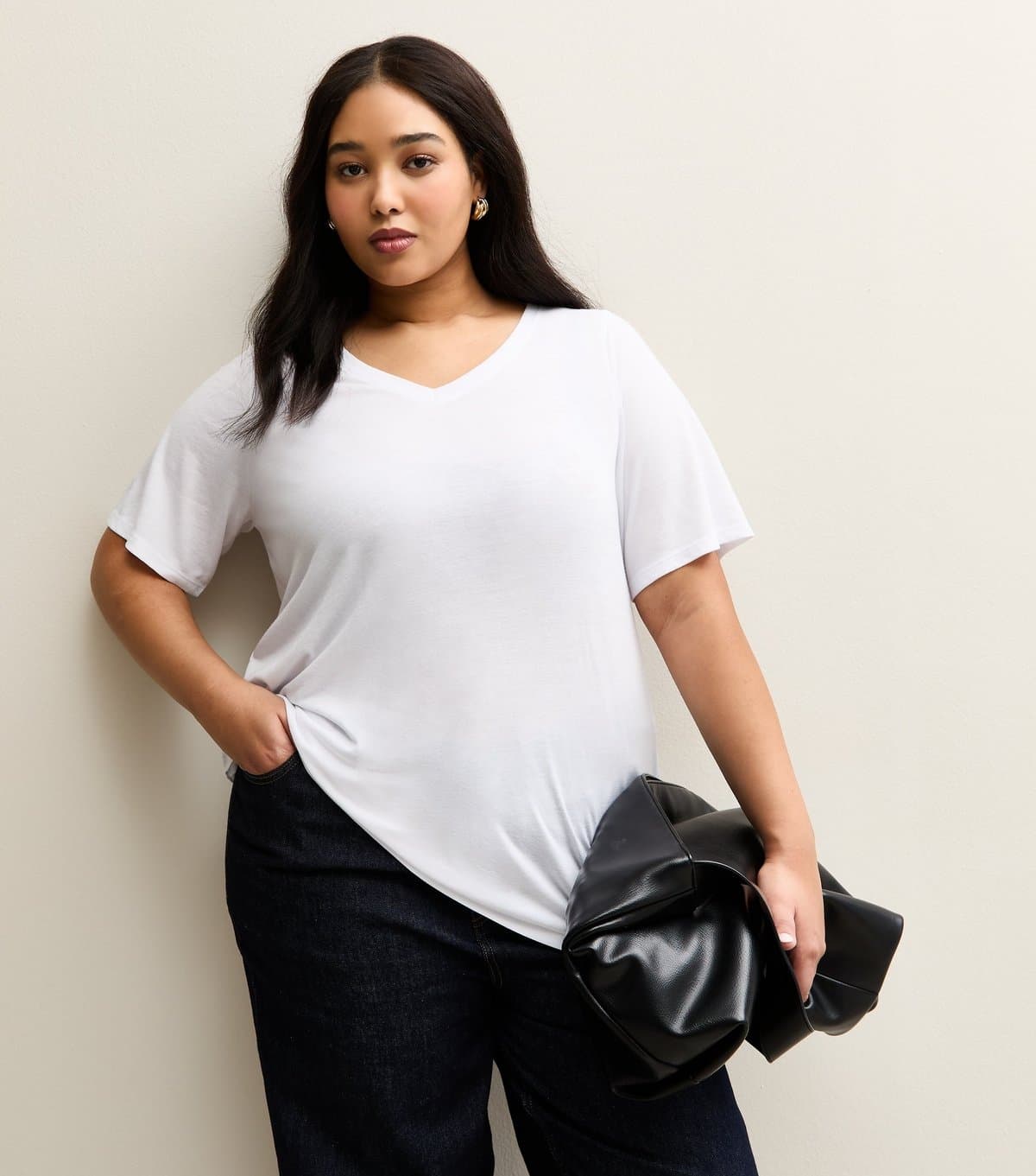 New Look Women's Plus Size White V-Neck T-Shirt Curves New Look